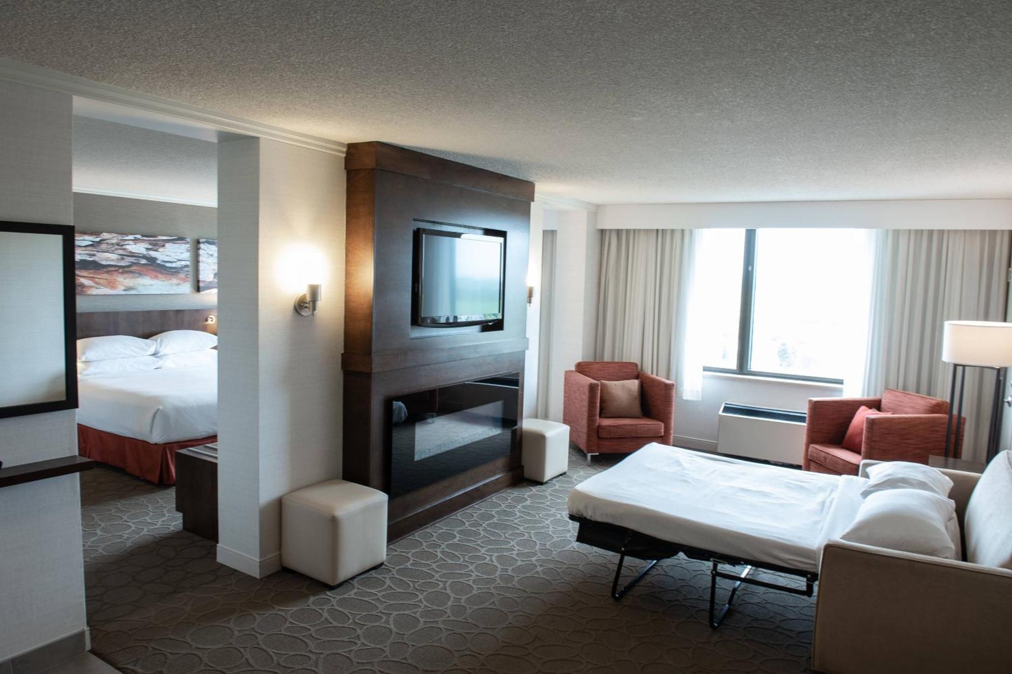 Delta Hotels By Marriott Saguenay Conference Centre Eksteriør bilde